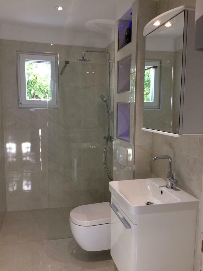 Apartment Marina คอมีชา ภายนอก รูปภาพ